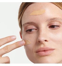 Crema solar facial con color SPF 30 Dr. Hauschka 40 ml.